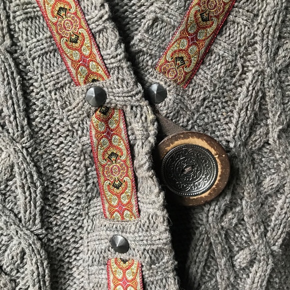 American Rag nordic style button up sweater. large - Picture 8 of 10